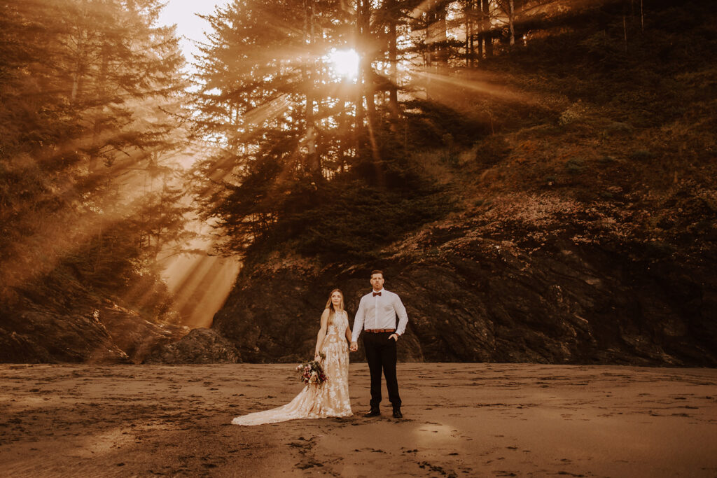 Adventurous elopement at a secluded Oregon beach.